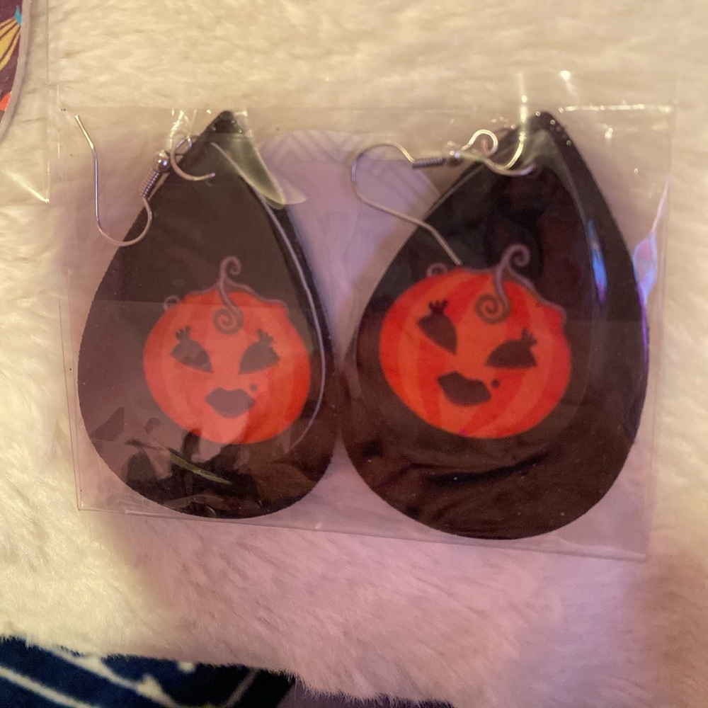 Halloween dangle earrings- Handmade